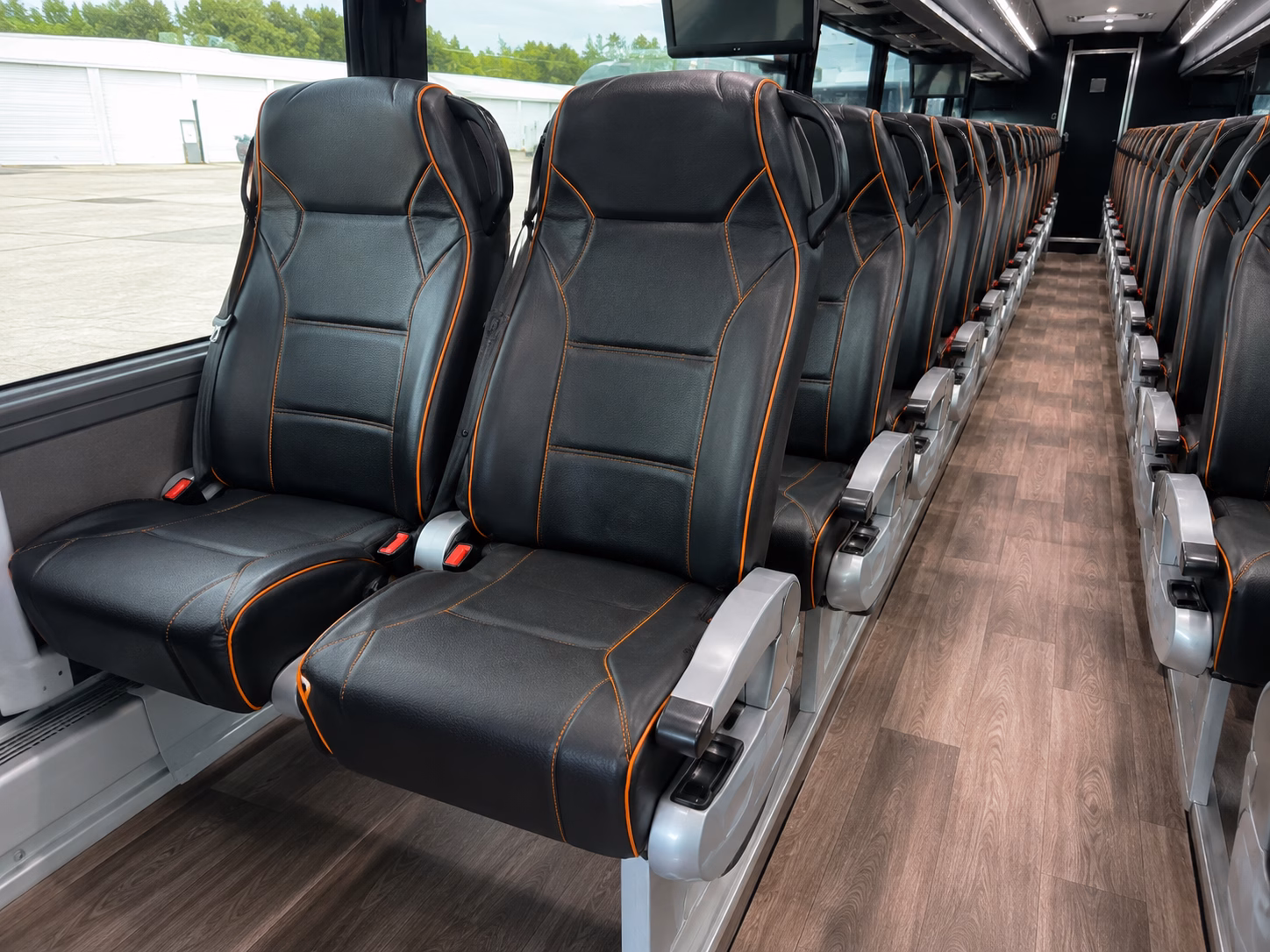 how the type of bus changes the price in st peters missouri