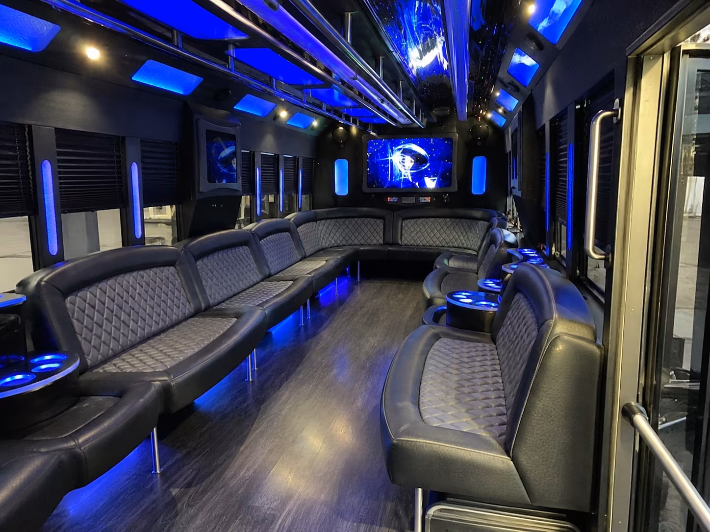 st peters 28 passenger party bus interior